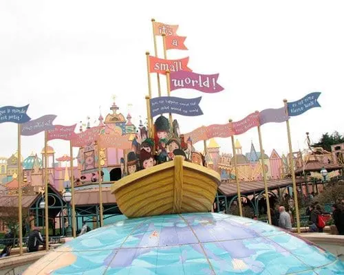 Viaje a París con entradas a Disneyland pasando por Madrid