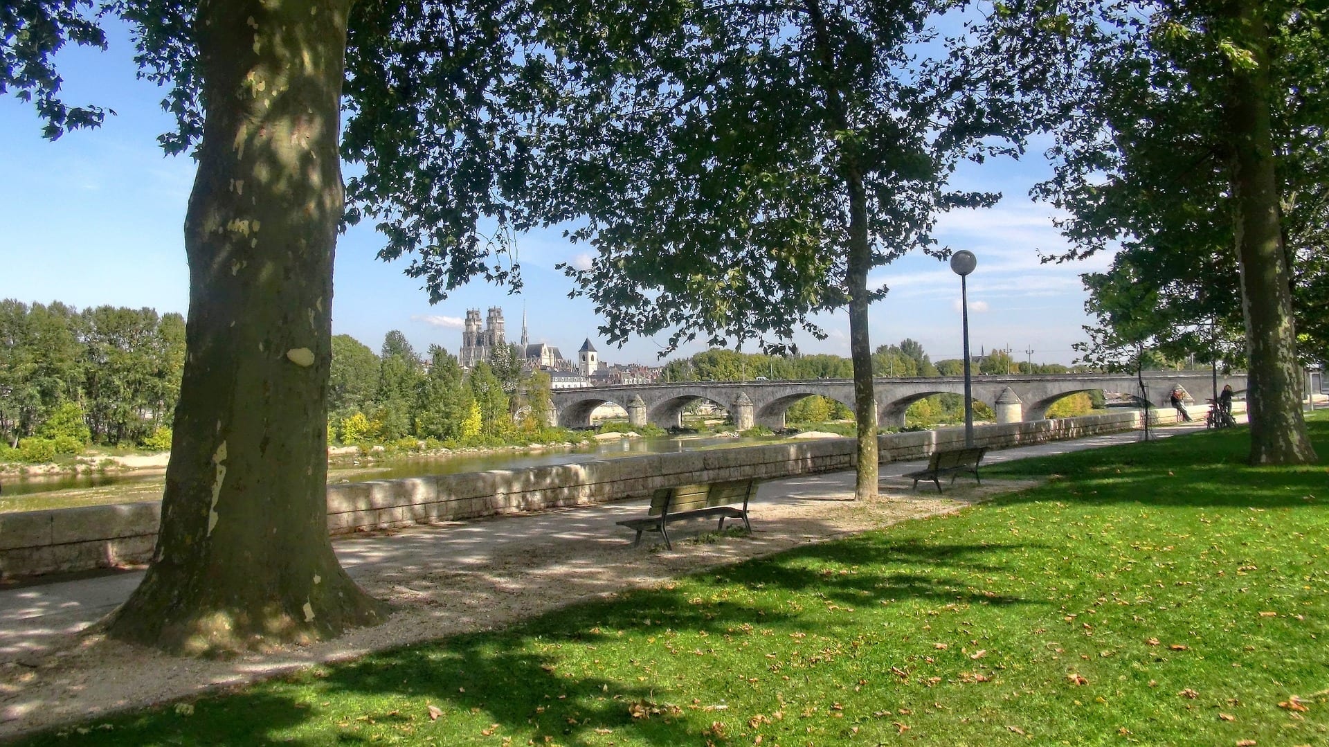 Viajes a La Chapelle St Mesmin