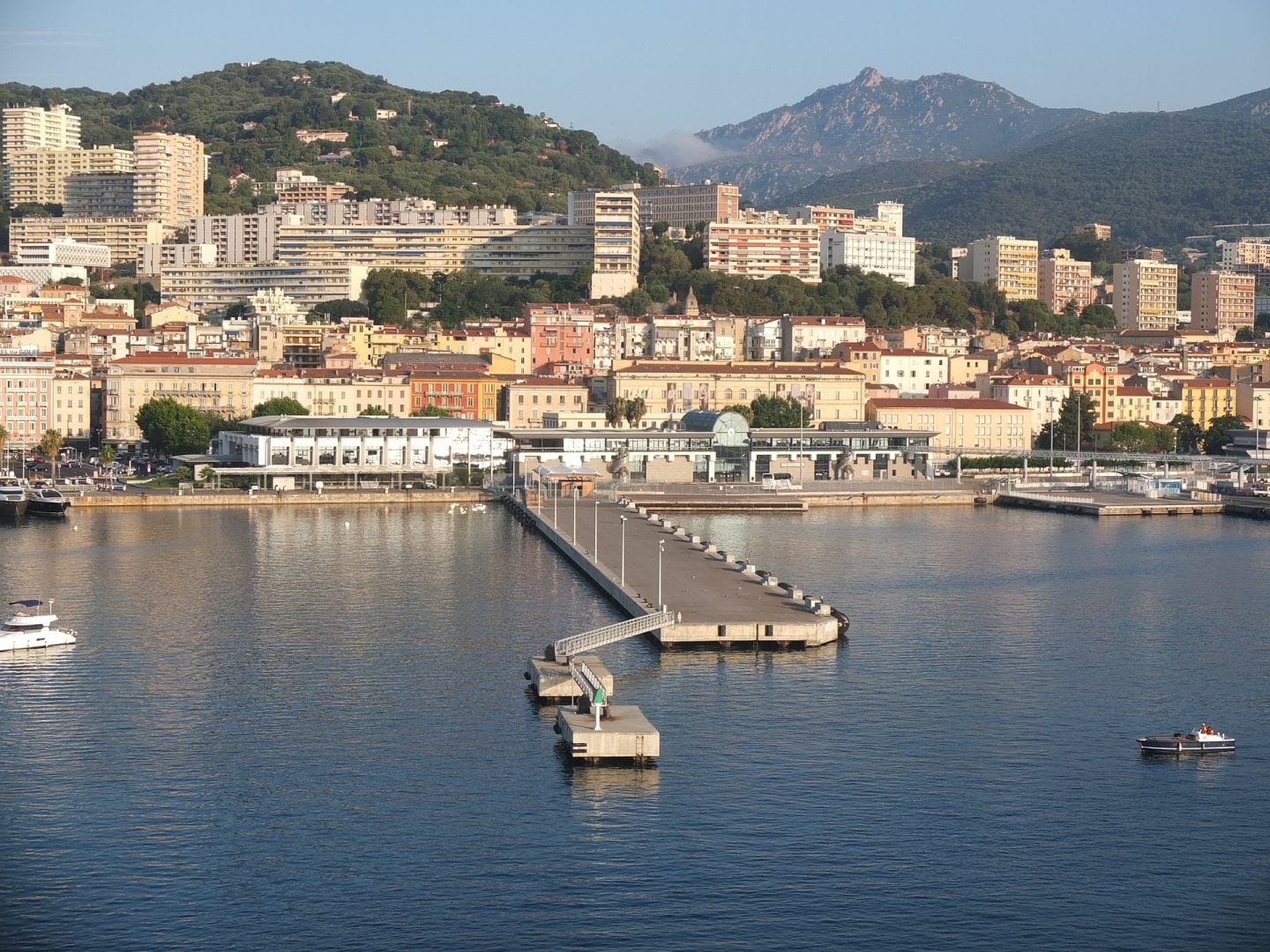 Viajes a Ajaccio, Corsica