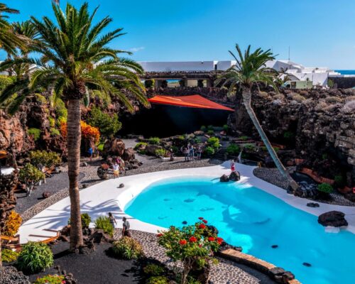 Disfruta de increíbles playas en Lanzarote desde Madrid