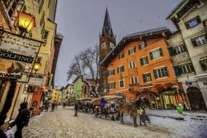 Nieve de invierno en Kitzbühel Austria
