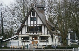 Wirtshaus am See, un popular restaurante a orillas del lago Austria