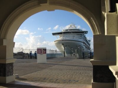 Puerto de cruceros en Basseterre San Cristóbal y Nieves