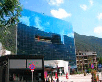 (2.) Canillo Andorra