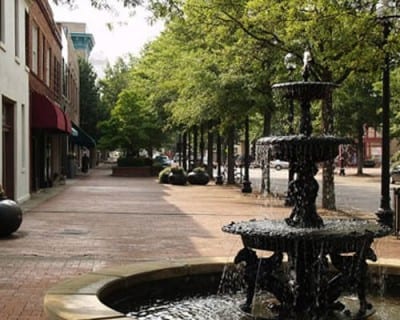 (4.) Fayetteville NC Estados Unidos