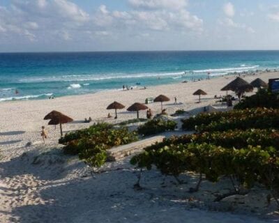 (3.) Isla Holbox México