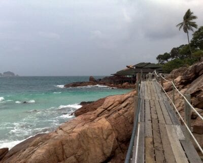 (1.) Isla Redang Malasia