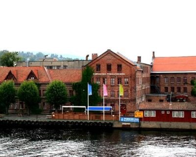 (3.) Porsgrunn Noruega