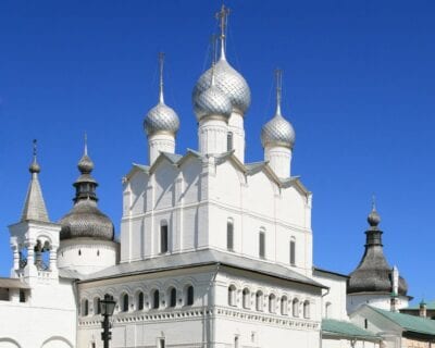 (2.) Rostov Veliki Rusia