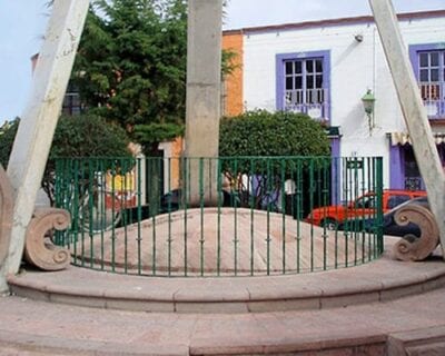 (1.) Tequisquiapan México