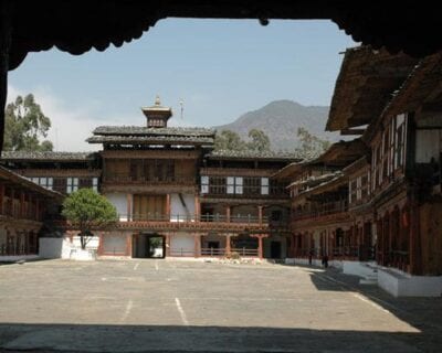 (1.) Wangdue Phodrang Bután