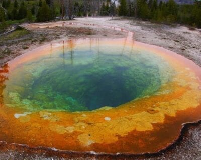 (4.) Yellowstone Parque Nacional WY Estados Unidos