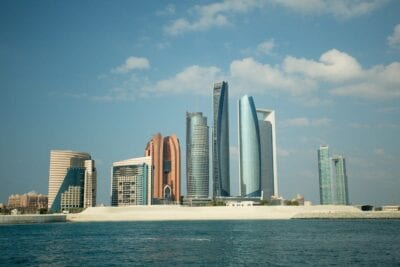 Abu Dhabi Ciudad Horizonte Emiratos Árabes Unidos