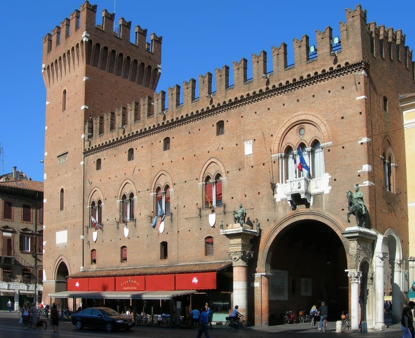 Ayuntamiento Ferrara Italia