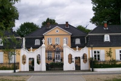 Bellevue, un palacio barroco en Lübeck Lubeca Alemania