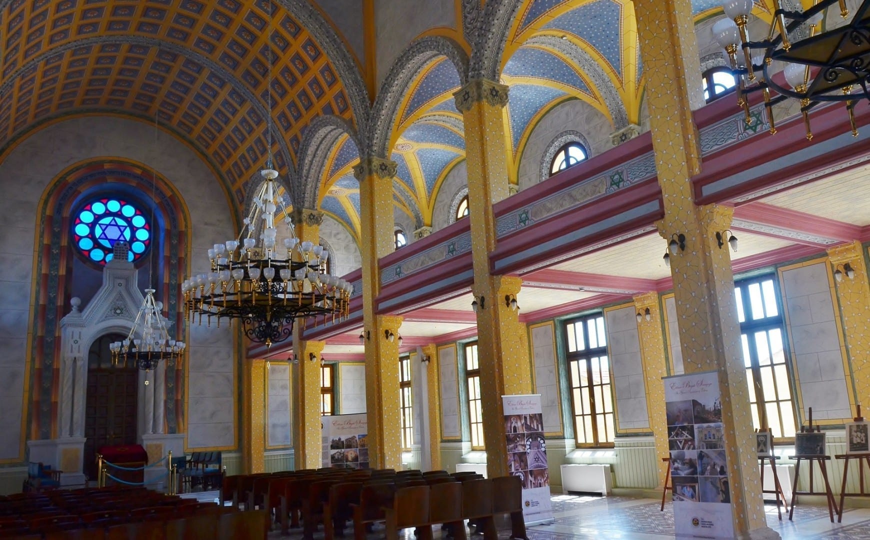 Dentro de la Gran Sinagoga Edirne Turquía