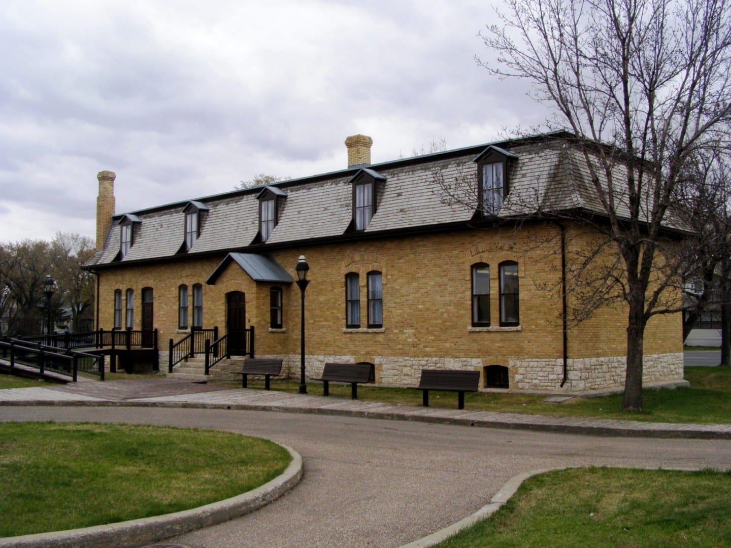 El Edificio de Administración Territorial, que una vez albergó la administración de los Territorios del Noroeste Regina Canadá