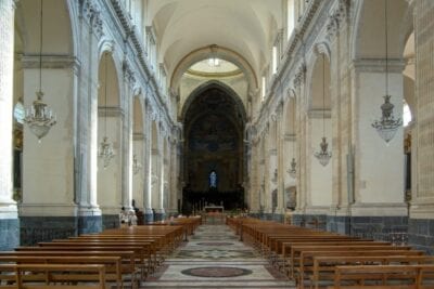 Interior del Duomo (Catedral de Santa Ágata) Catania, Sicilia Italia