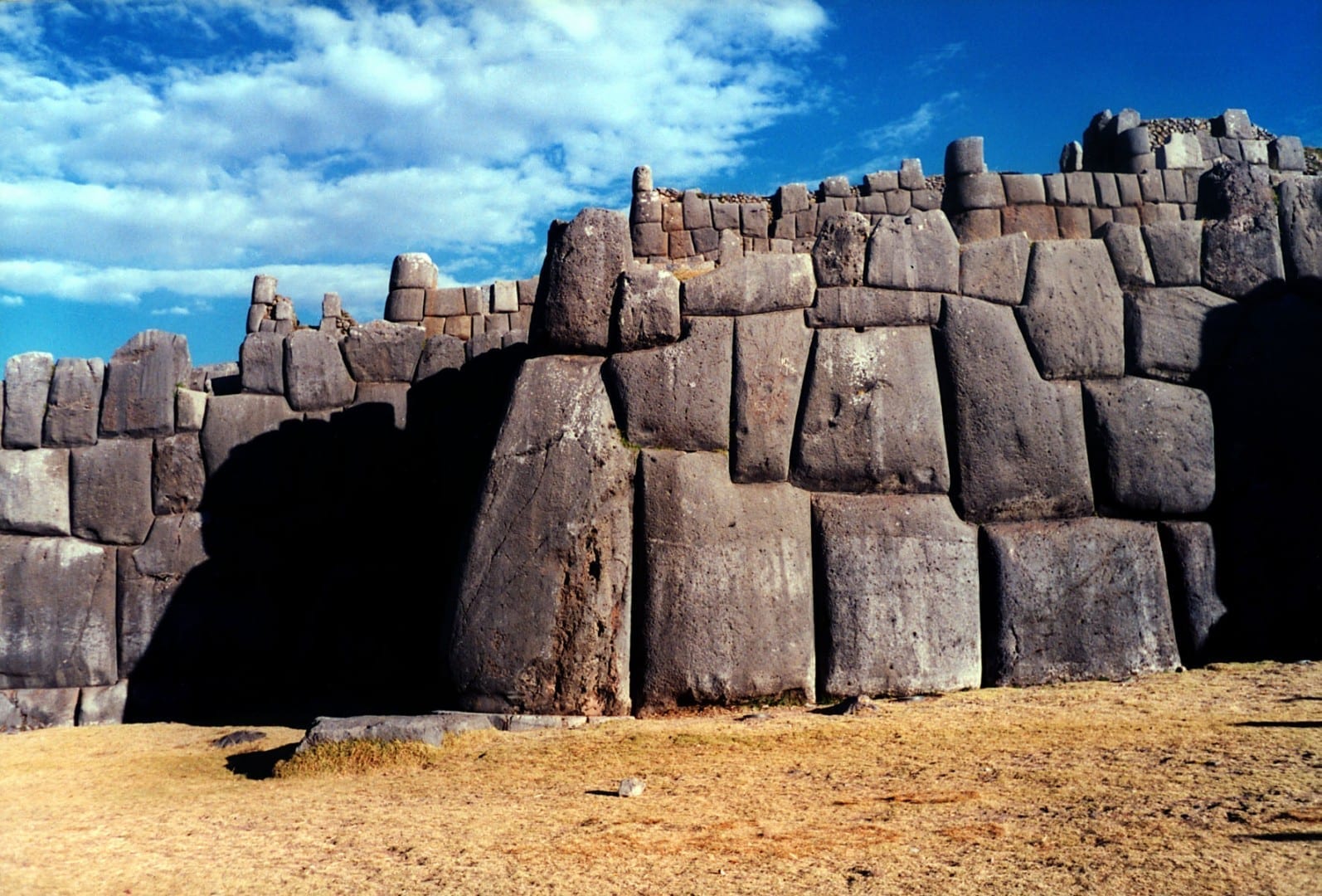Las increíbles paredes incas de Sacsayhuamán Cuzco Perú