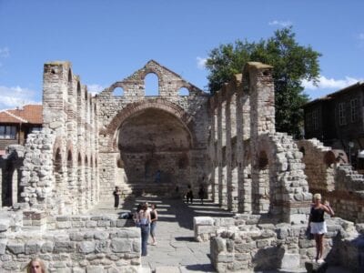Las ruinas de la iglesia de Santa Sofía Nessebar Bulgaria