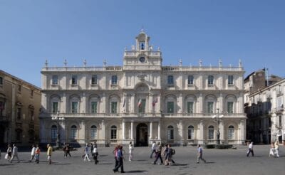 Palacio de la Universidad Catania, Sicilia Italia