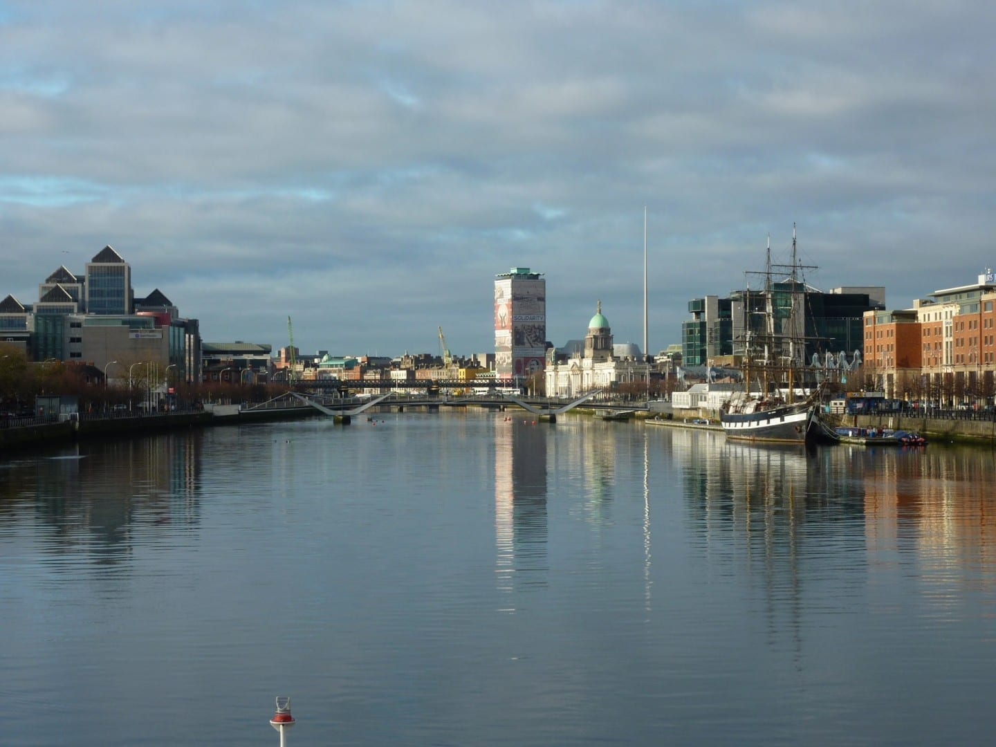 Panorama de la ciudad de Dublín Dublin Irlanda