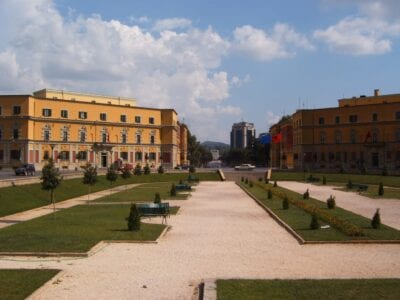 Plaza Skanderbeg en el centro de Tirana Tirana Albania