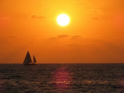 Puesta De Sol Velero Puerto Vallarta México