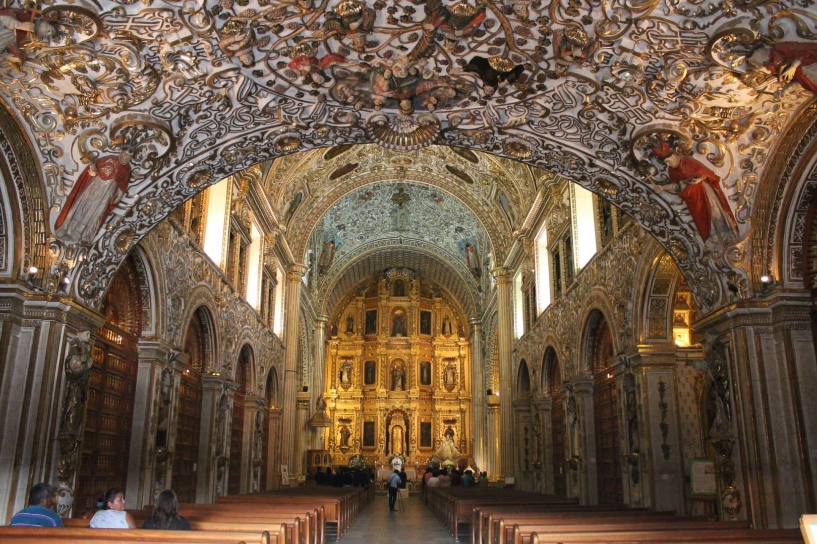 Templo del interior de Santo Domingo Oaxaca México