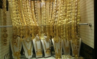 Todo lo que brilla es oro en el zoco de oro. Dubai Downtown Emiratos Árabes Unidos