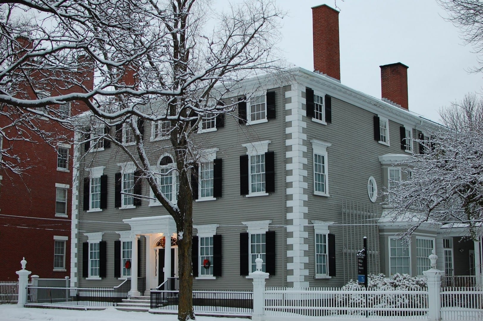 Ubicado en el Distrito Histórico Samuel McIntyre - 34 Chestnut Street por Samuel McIntire (1800) Salem MA Estados Unidos