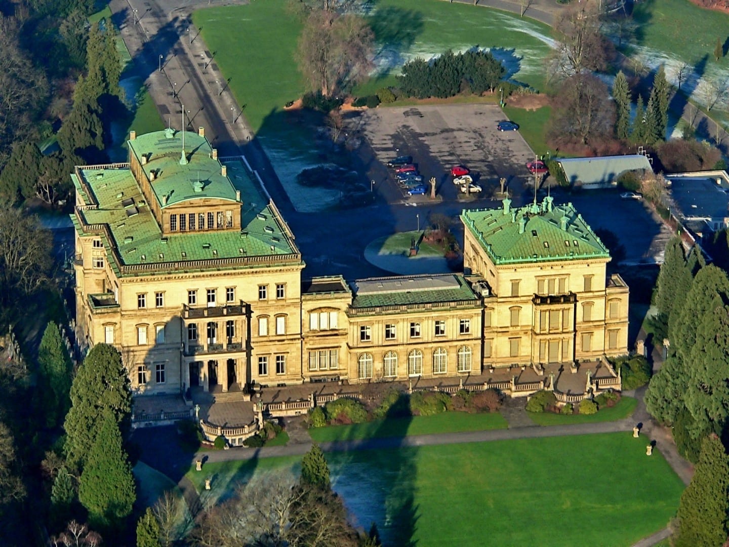 Vista aérea de la Villa Hügel Essen Alemania