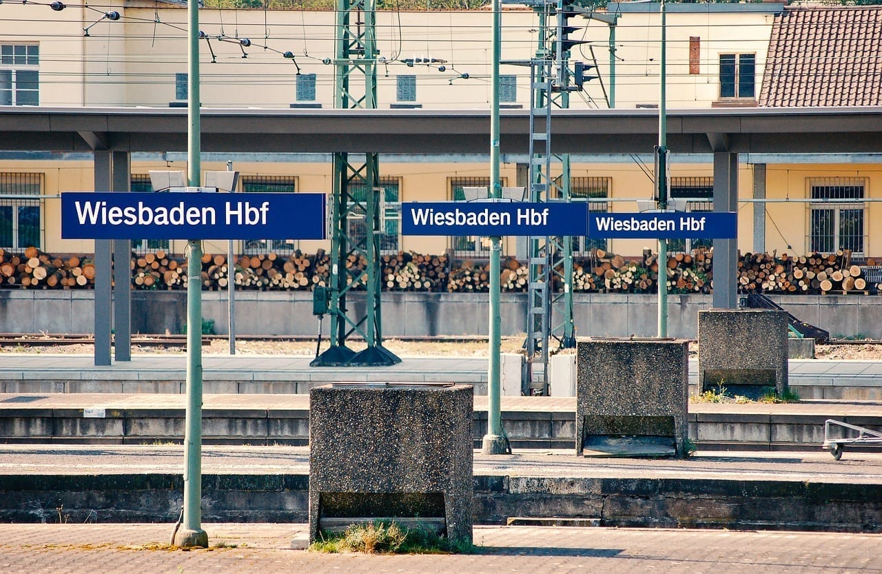 Wiesbaden Estación Central Estación De Ferrocarril Alemania