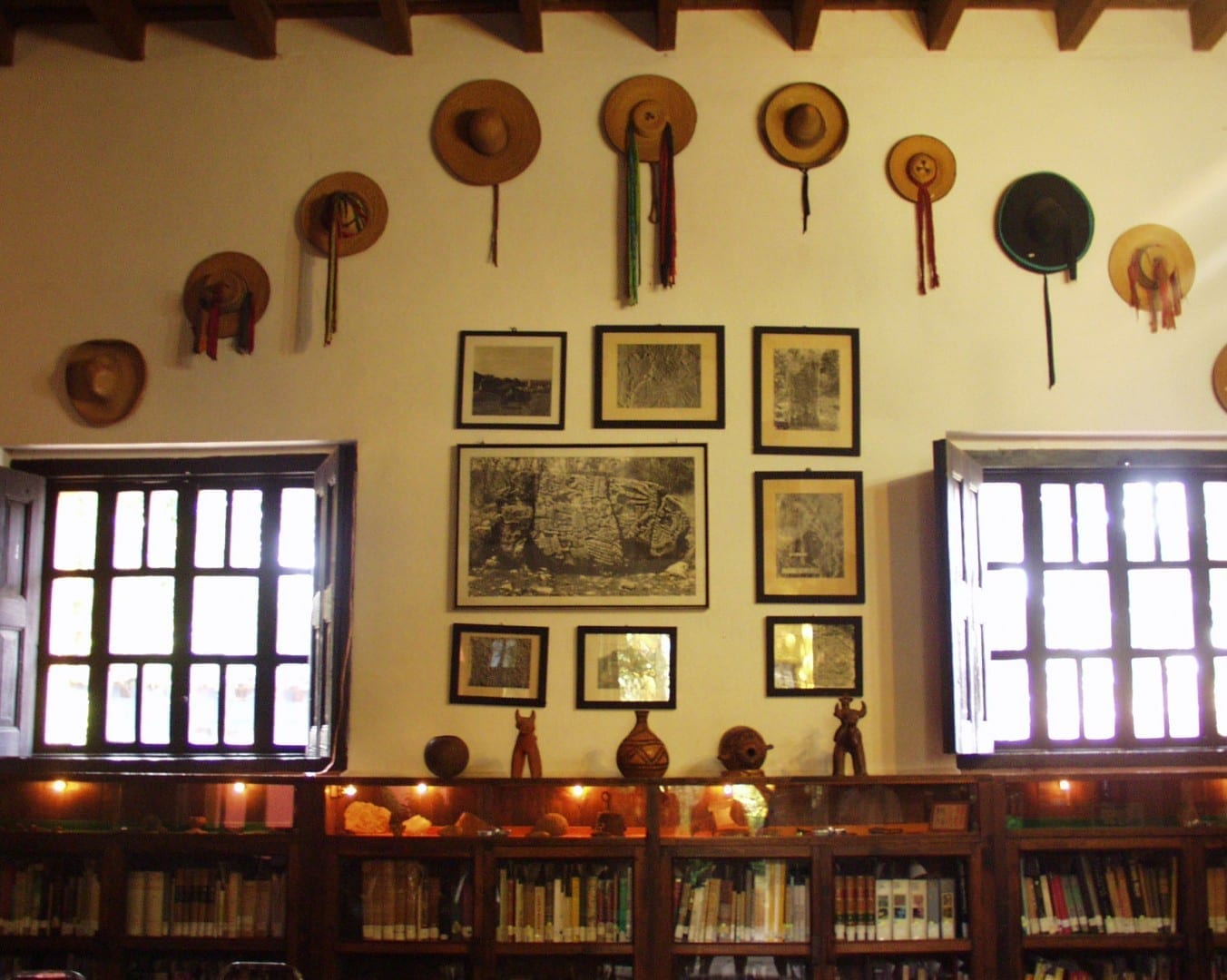 Biblioteca de investigación del Museo Na Bolom San Cristobal de las casas México