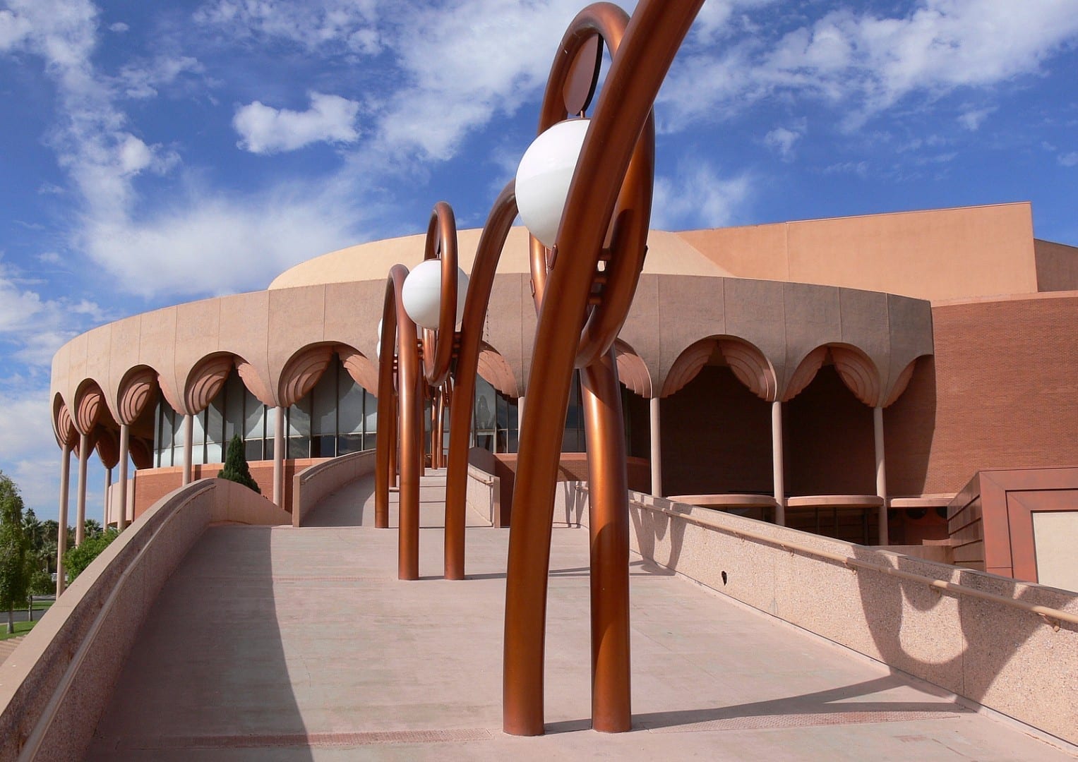 El Auditorio Gammage de ASU, diseñado por Frank Lloyd Wright Tempe AZ Estados Unidos