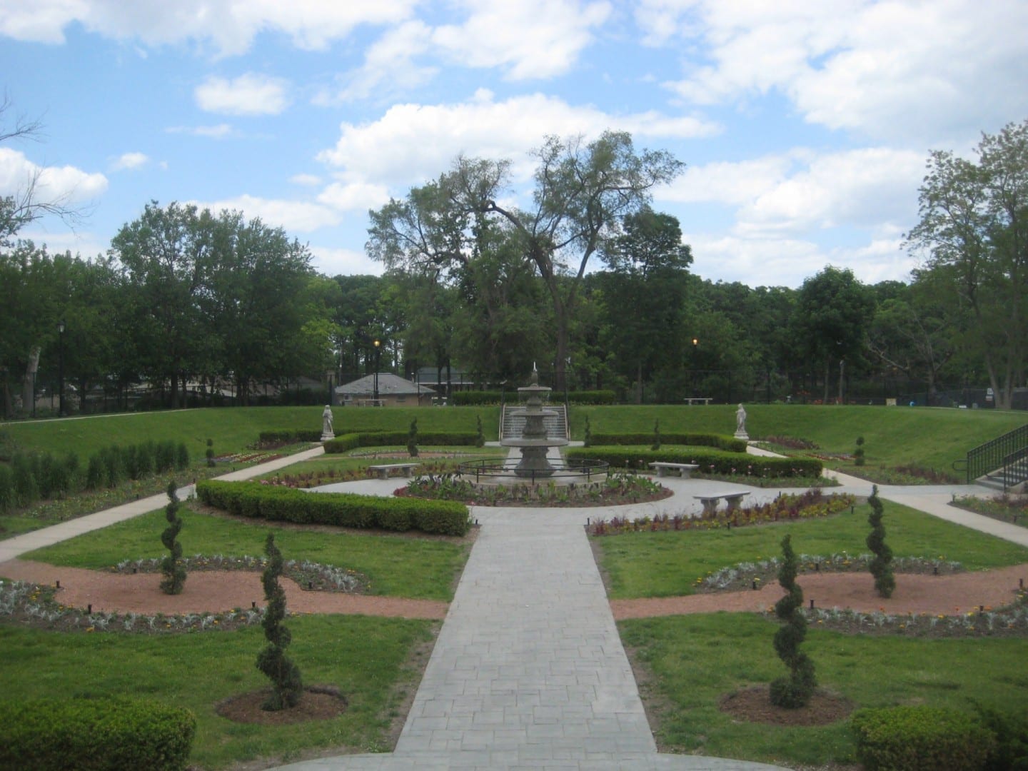 El Jardín Hundido en Phillips Park Aurora IL Estados Unidos