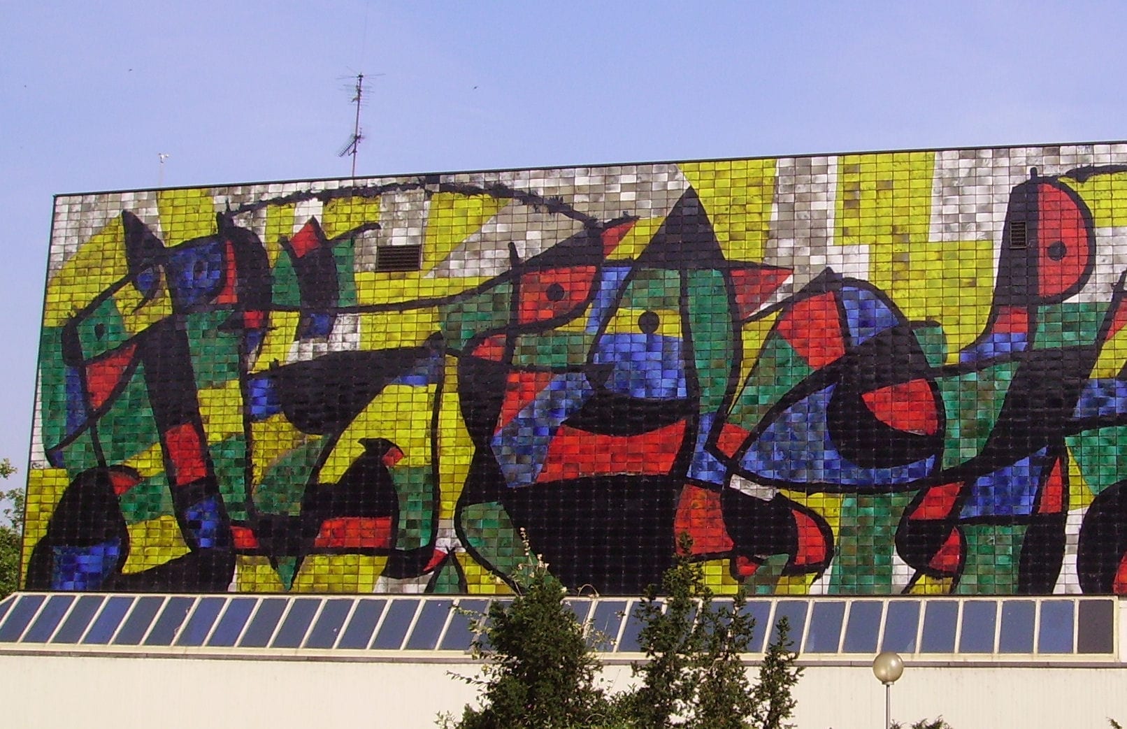 El mural de Miró, conocido como la Varita Miró, en el Museo Wilhelm-Hack. Ludwigshafen am Rhein Alemania