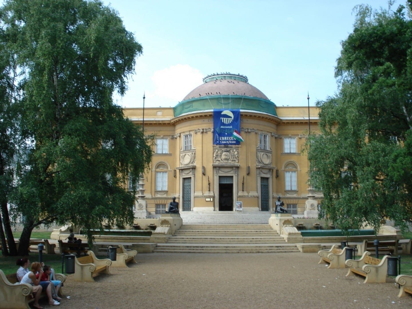 El Museo Déri, el más grande de la ciudad. Debrecen Hungría