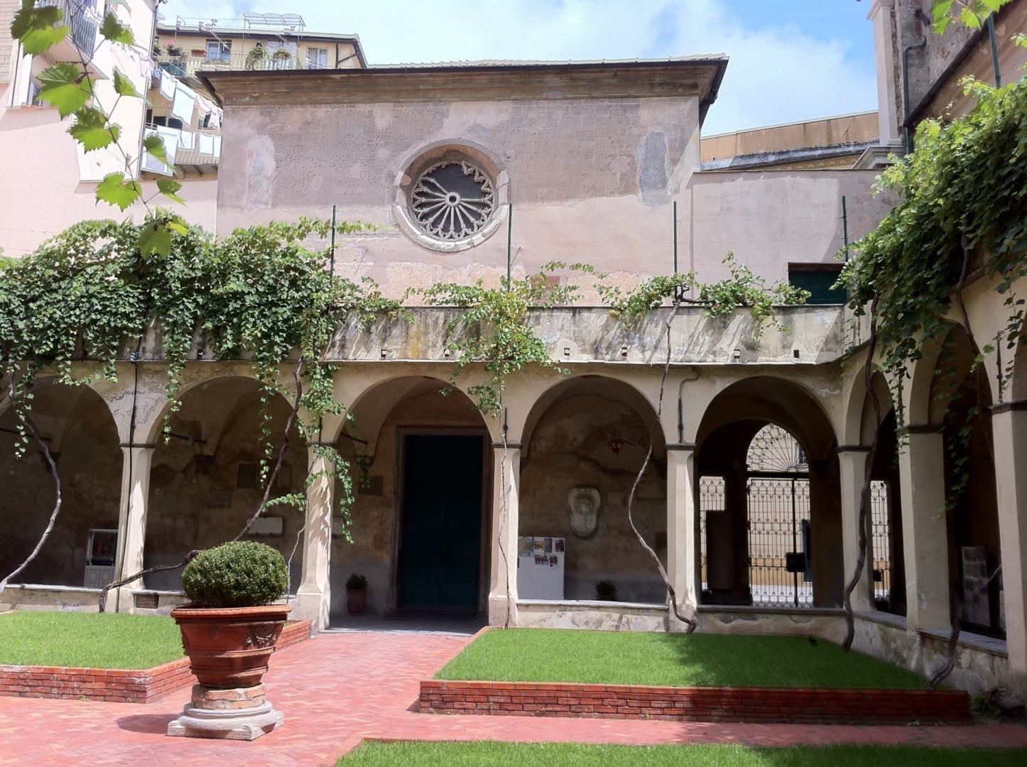 La Capilla Sixtina, en el claustro de la catedral, conserva su aspecto gótico original. Savona Italia