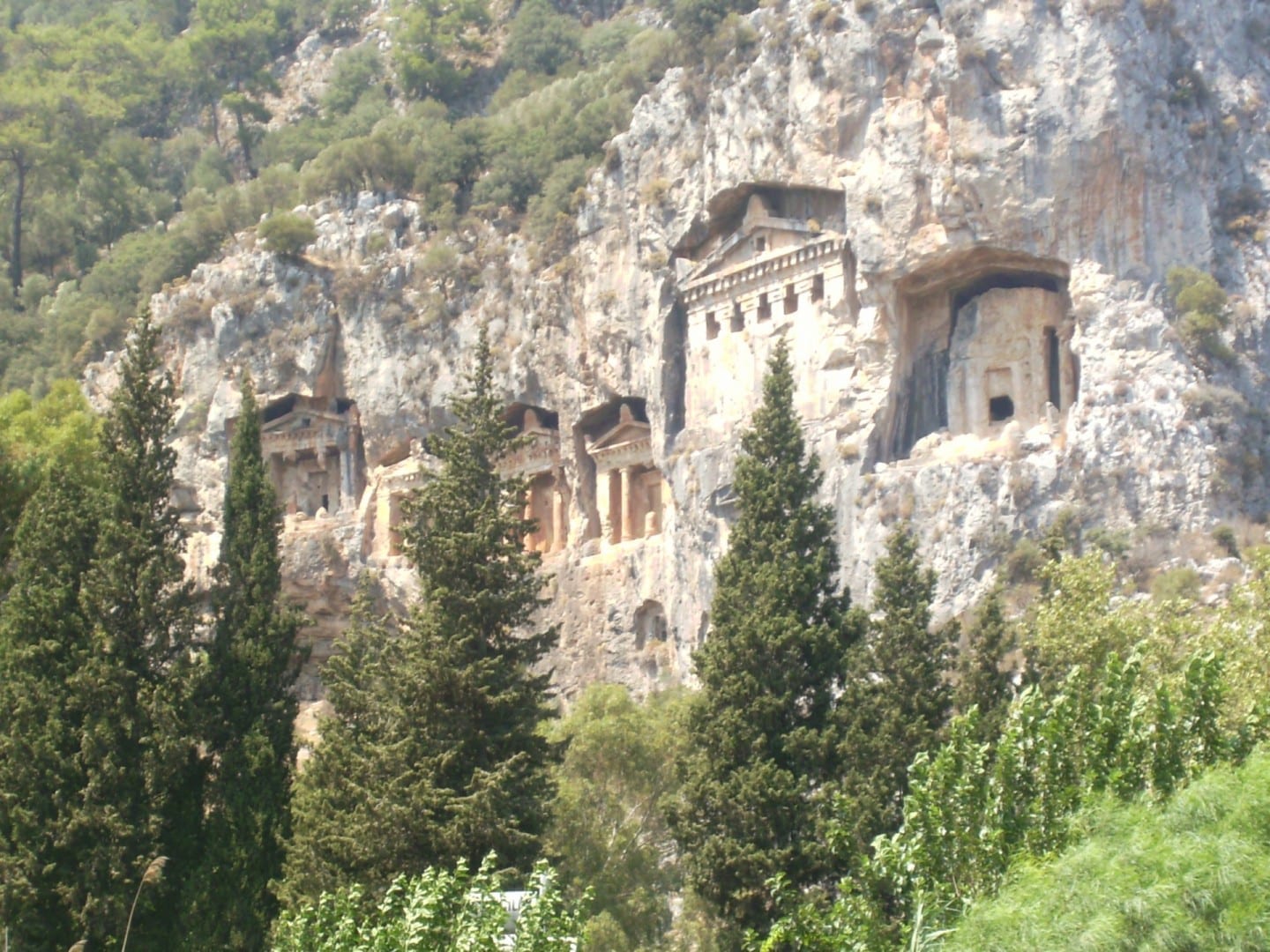 Las tumbas de roca de Licia Dalyan Turquía