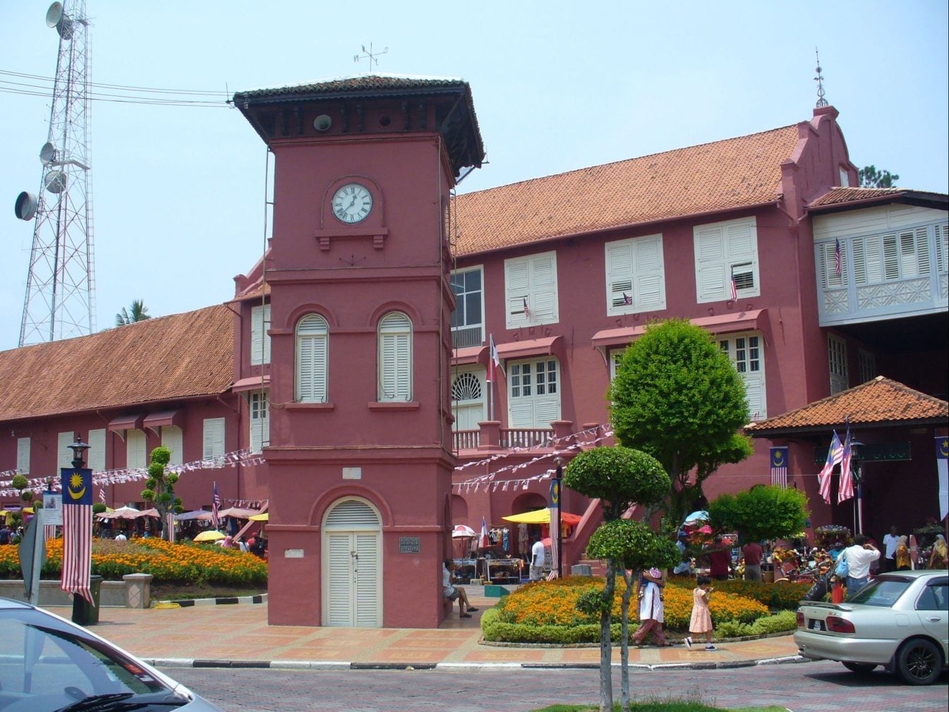 Los Stadhuys y la torre del reloj en el corazón del barrio histórico de Malaca Malacca Malasia