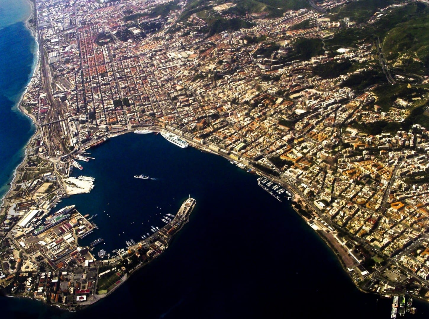 Puerto de Messina - vista aérea Messina Italia
