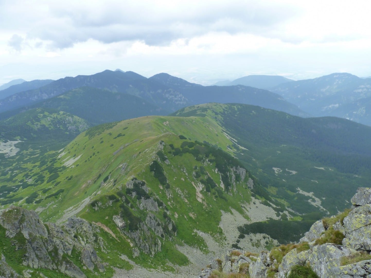 Vista de los Tatras Bajos Alto Tatras República Eslovaca