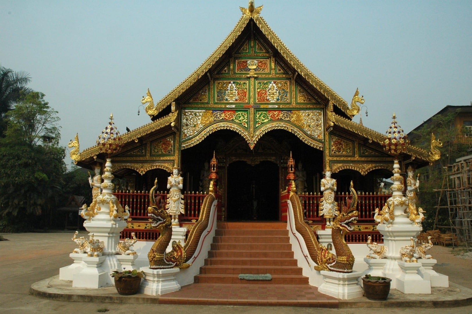 Wihan en Wat Ming Meuang Chiang Rai Tailandia