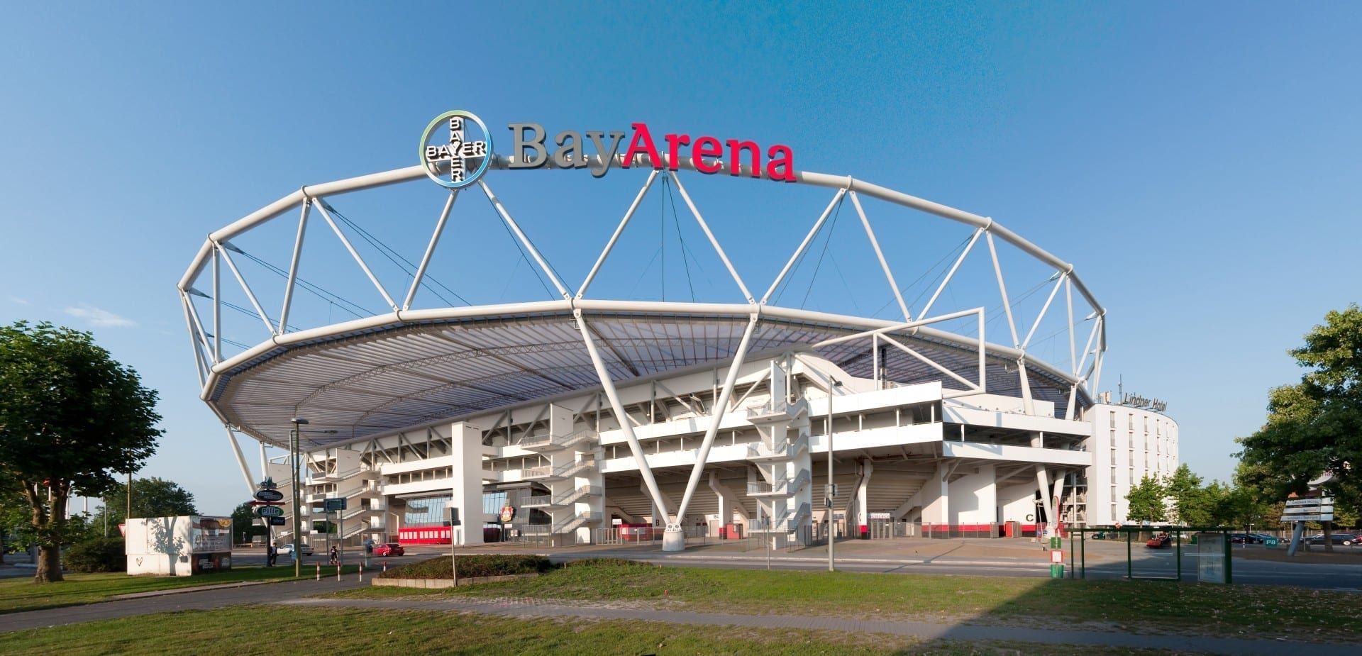 El estadio de fútbol BayArena Leverkusen Alemania