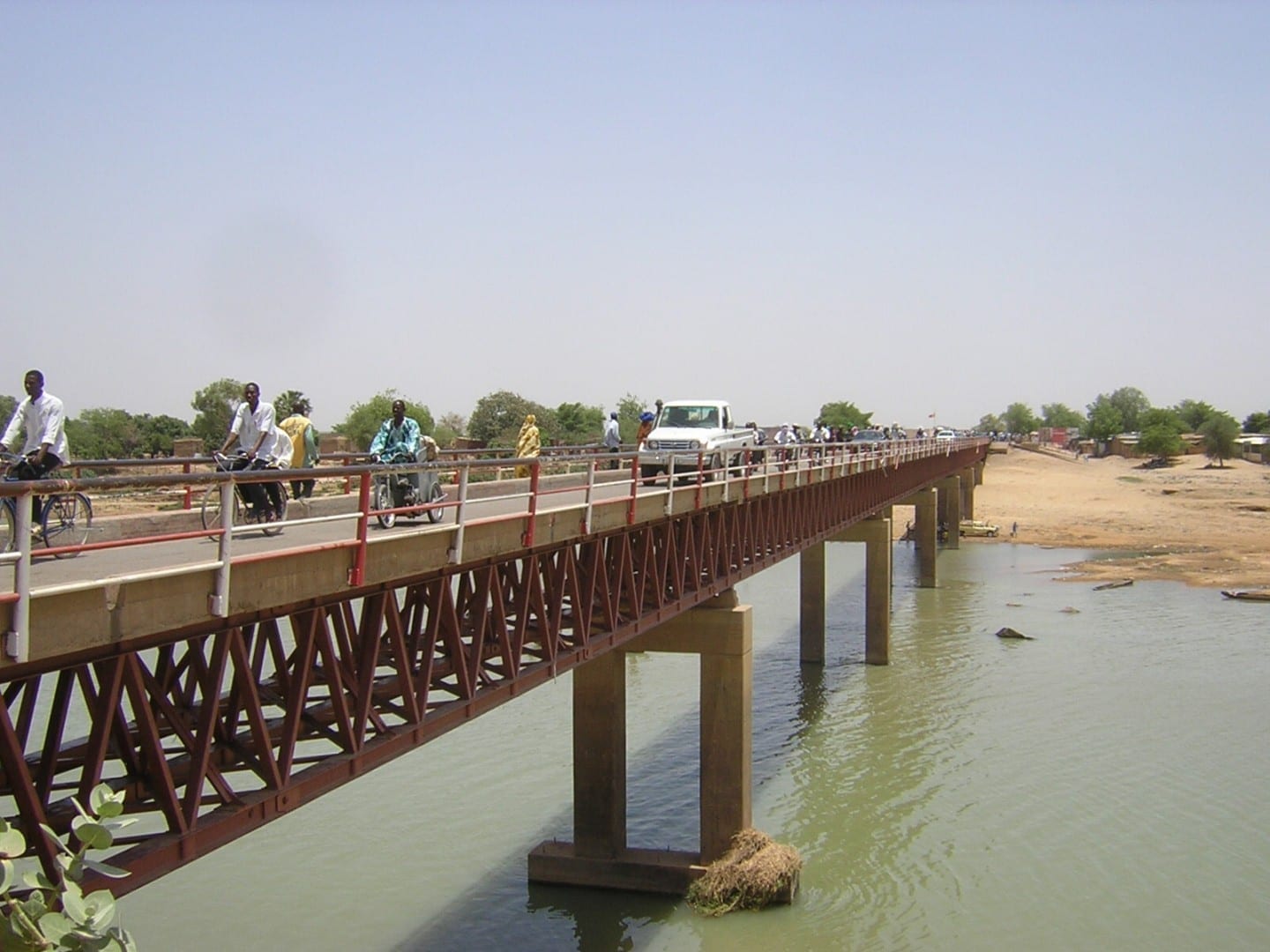 Puente en el Chad N´Djamena Chad