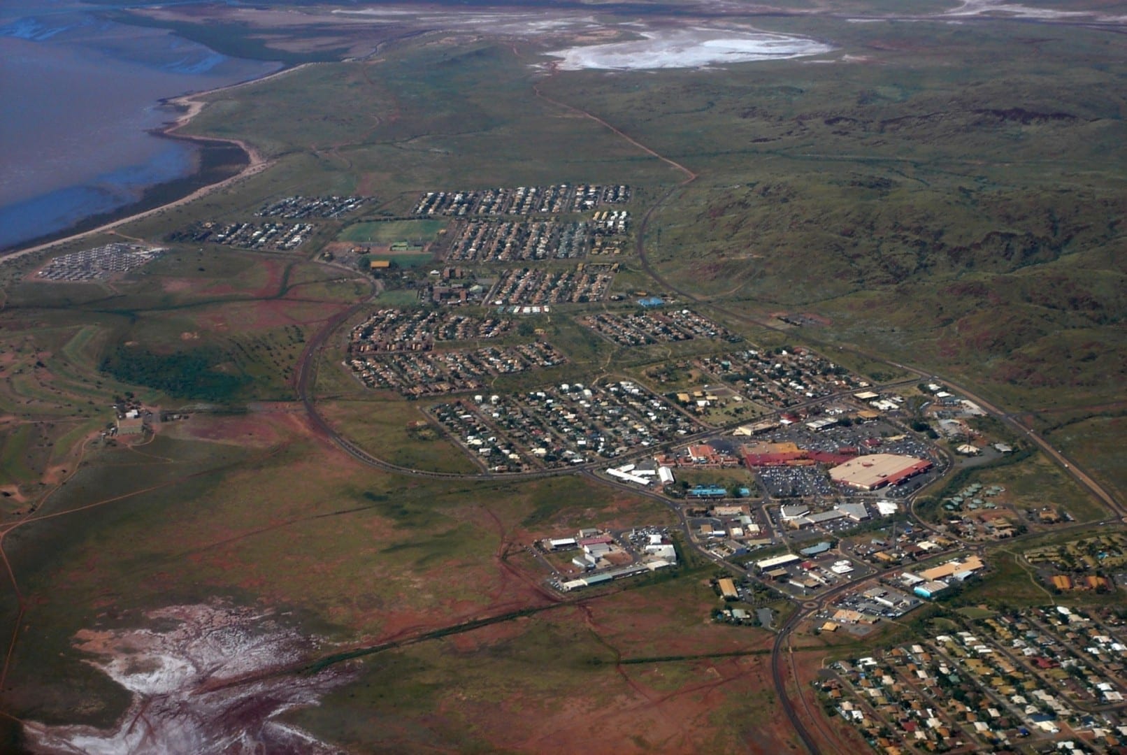 Una foto aérea del este de Karratha Karratha Australia